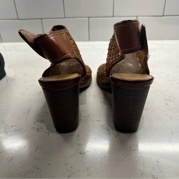 Brown Block Heel Covered Peep Toe Ankle Booties Size 8.5 - Picture 4 of 10